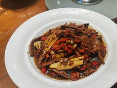 -黄泥岗·地道湖北菜(奥特莱斯店)