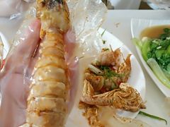 -覃记海鲜美食餐厅