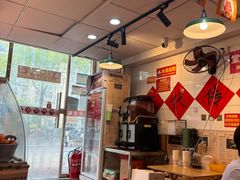 -柳州肥姨妈大骨螺蛳粉(东靖路店)