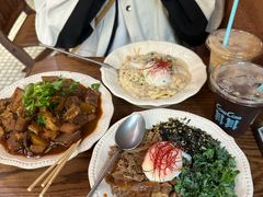 -CowCow其其·牛杂咖啡公司(六运店)