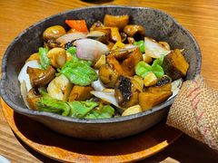 -云海肴·汽锅鸡·云南代表菜(天山百盛优客店)
