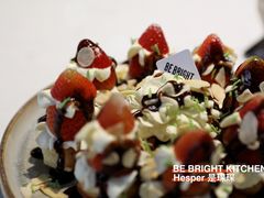 草莓忌廉华夫饼-BE BRIGHT KITCHEN(正佳广场店)