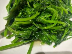 -渝信川菜 · 川味家常菜(财富购物中心店)