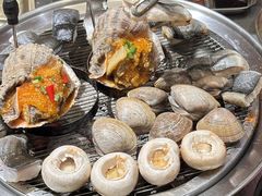 -围炉肉舍丹东海鲜烤肉·烤活鳗(步行街店)