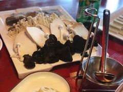 -前门·鲜肉火锅(长风店)