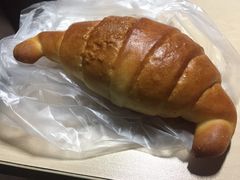 海盐羊角面包-巴黎贝甜(常德路店)
