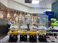 -金马门国际美食百汇(珞喻路店)