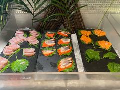 -湖景知味西餐厅•简餐轻食 自助餐(南京金茂威斯汀大酒店)