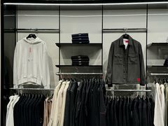 -百年港湾奥特莱斯(香炉礁店)