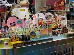 -泡泡玛特POPMART(侨福芳草地店)