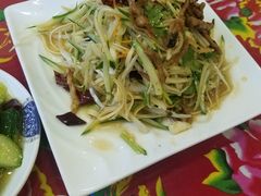 -篱笆院东北饺子王(欧阳路店)