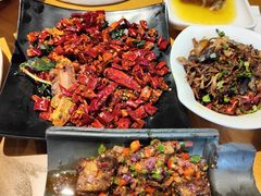 -隔壁老王·家常云南菜(花巷店)