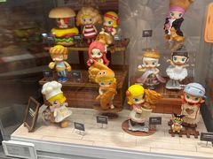 -泡泡玛特POPMART (北京超极合生汇店)