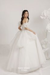 -予白婚纱礼服馆