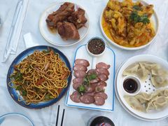 -东北酱骨饺子铁锅炖(万达总店)