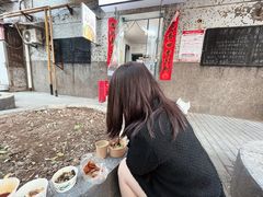 -天府米线笼笼肉夹馍(钟楼小区店)