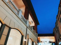 -王府井奥莱临潼小镇(临潼店)