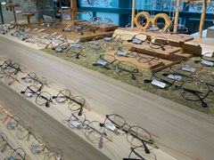 -Trend1881视光·蔡司视觉(领展广场店)