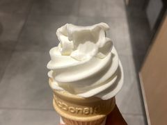 -麦当劳(百联西郊购物中心店)