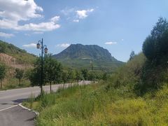 -鸡鸣山旅游风景区