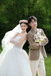 -樱花婚纱摄影