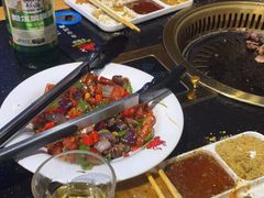 -牛鲜盛齐齐哈尔烤肉(曹路店)
