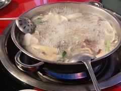 -老石黑山羊毛驴肉火锅(金凯广场店)