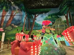 -蓝精灵乐园·世茂精灵之城主题乐园