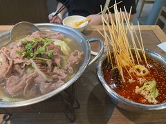 -肖四女乐山跷脚牛肉(世博源店)