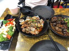 -老闵田螺馆·南昌特色小炒(梦时代店)