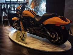 -上海虹桥西郊假日酒店