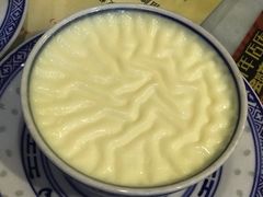 -广信牛奶甜品世家(台东店)