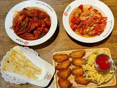 -叶派龙虾•招牌香辣蟹·海鲜(中海国际店)