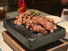 -左庭右院鲜牛肉火锅黑金店(陆家嘴中心店)