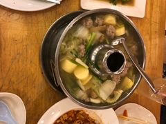 -J Daeng Seafood