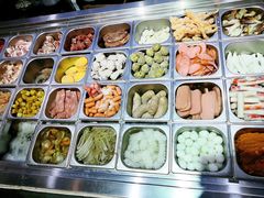 -愉肴麻辣香锅(中北镇店)