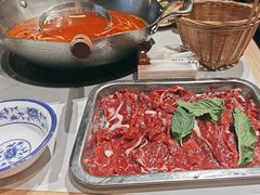 -王奋斗贵州酸汤牛肉火锅