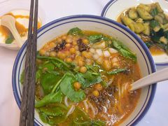 -窄巷口生烫牛肉米线(客村店)