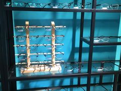 -Trend1881视光·蔡司视觉(领展广场店)