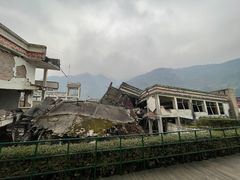 -四川汶川特大地震漩口中学遗址