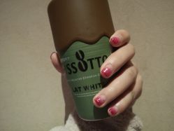 -Yolee雅妮容颜定制美睫·美甲