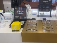 -三目眼镜·蔡司视觉合作店(青浦宝龙店)