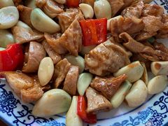 -东口码头·烧鸽子·鱼头泡饼·地方菜(金鹰悦城店)