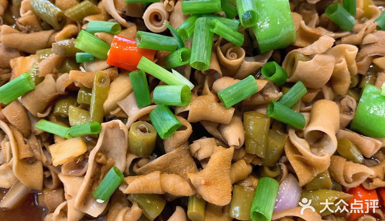 酸豆角炒鸡肠