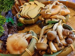 -慢丽江·云南野生菌土鸡锅(付家庄店)