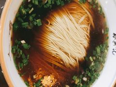 红汤面底-裕兴记•蟹黄面馆(人民广场店)