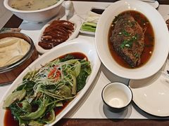 -梅利汴京烤鸭•开封豫菜地标店(东大街店)