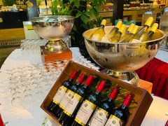 -三亚湾海居铂尔曼度假酒店