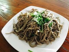 -溢心园香河肉饼总店