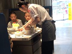 -海底捞火锅(长宁路龙之梦店)